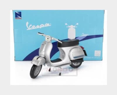 1:12 NEWRAY Piaggio Vespa 125 Et3 Primavera 1976 Silver NY57853A Model - Image 1 of 2
