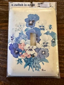 Vintage Schalter in Kunst Stiefmütterchen Blumen Deko Haus Lichtsteuerung Abdeckung - Bild 1 von 2