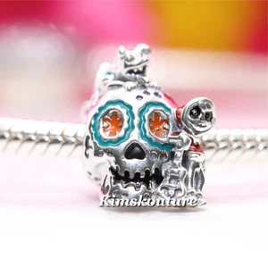 Pandora Disney Pixar Coco Miguel & Dante Skull Glow-in-the-dark Charm 792817C01 - Bild 1 von 5
