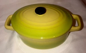 Cazuela para hornear cubierta en miniatura ombre chartreuse verde amarillo lindo - Imagen 1 de 6