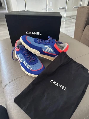 ZAPATILLAS CHANEL 18K AZUL CORAL LANA NAILON CUERO 39 1/2 PRECIO DE VENTA SUGERIDO POR EL FABRICANTE 1200,00 $ Foto 1 de 4