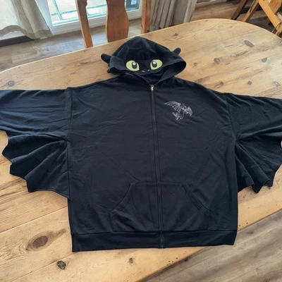 How to train your Dragon toothless winged hoodie her universe Hot Topic Plus Sz - Image 1 of 4