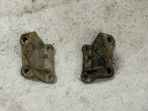 Jeep CJ 76-86 Front Sway Bar Mount Brackets Factory OEM - Picture 1 of 2
