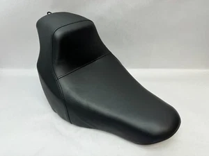 Up Genuine Harley-Davidson Low Rider and Sport Glide Solo Seat 2018 and Up - Foto 1 di 15