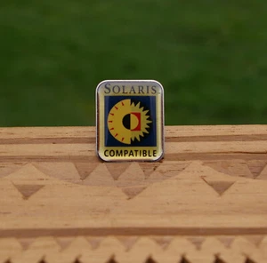 Solaris Compatible Oracle Operating System 1" Metal & Enamel Lapel Pin Pinback - Picture 1 of 4