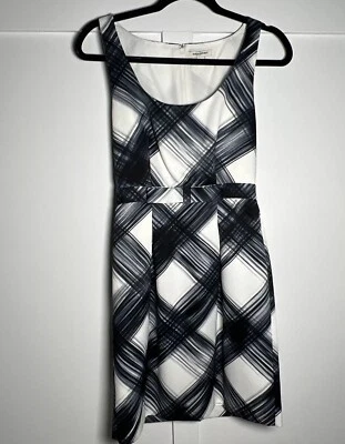 Vestido Banana Republic negro blanco a cuadros cuello redondo sin mangas talla 0 Foto 1 de 4