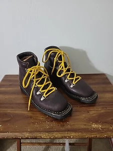 Stivali da trekking in pelle Vasque Vibram taglia 7X - Foto 1 di 9