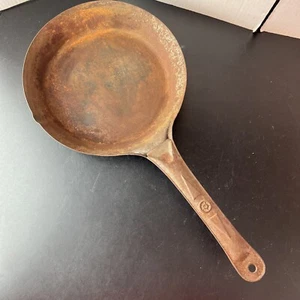 Vtg Tin Metal Skillet 8" #11 Wagon Wheel Arrows Cold Handle Cowboy Frying Pan - Picture 1 of 14