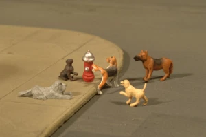 Bachmann O Scale City Dogs with Fire Hydrant Figures - 6 Pieces 33158 NIB NEW - Picture 1 of 2