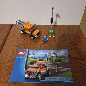 LEGO City: Light Repair Truck (60054) 100% Complete with Instructions No Box