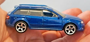 Matchbox 2017 Audi RS 6 Avant suelto azul diecast car avanzado para la calle - Imagen 1 de 5