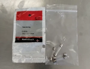 RadioShack 270-1007 3AG 2A 250V schnelle Glassicherungen 2 Packungen à 4 - Bild 1 von 4