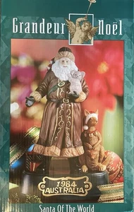 💠GRANDEUR NOEL Santa of the World 1984 Australien 9" Weihnachtsfigur Neu/Box - Bild 1 von 13