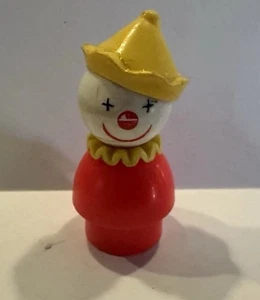 Figura de payaso circo rojo de colección Fisher Price FP LP Little People sombrero amarillo de plástico - Imagen 1 de 9