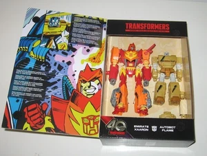 EMIRATE XAARON v AUTOBOT FLAME Transformers 40th anniversary Comic Edition MISB - Picture 1 of 7