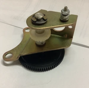 FEDERAL SIGNAL AERODYNIC GEAR BRACKET ASSM.  PART#8542C070A - Picture 1 of 3