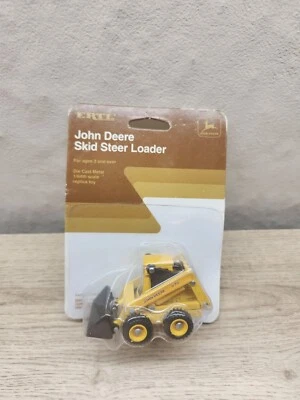 CARGADORA MINICARGADORA JOHN DEERE 675 1/64 Foto 1 de 2