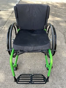 Tilite Aero X Foldable Wheelchair 17x18. - Picture 1 of 8