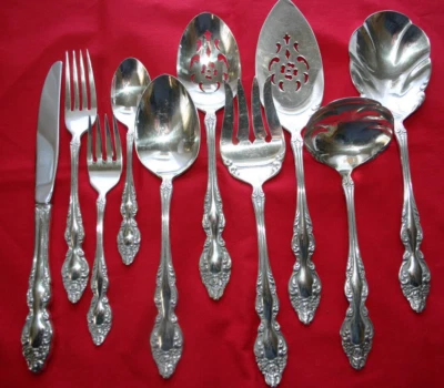 Oneida BAROQUE ROSE Silverplate 1881 Rogers Ltd 1967 Silverware CHOICE Flatware - Image 1 of 4