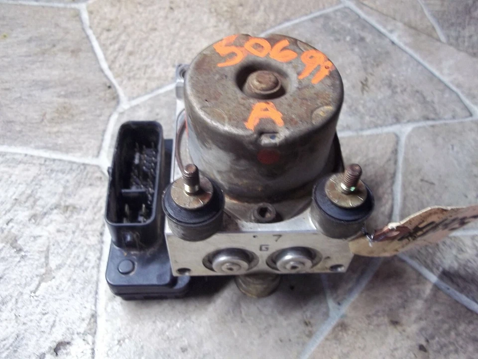 MAZDA MPV 2000 FURGONETA ABS ANTIBLOQUEO FRENO ACTUADOR BOMBA MOTOR MONTAJE OEM Foto 1 de 4