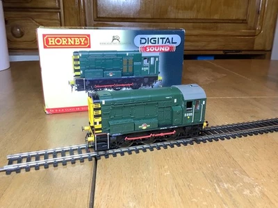 HORNBY  R2903XS BR Green 0-6-0 Class 08 Diesel Shunter with ESU DCC Sound - Image 1 of 4