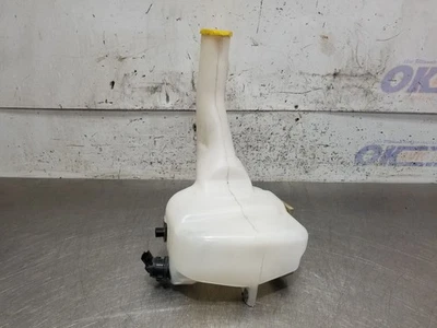 15 2015 CHRYSLER 300 WINDSHIELD WASH JUG RESERVOIR  - Image 1 of 4