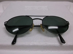 Gafas de sol vintage DKNY Oakwood negras K01028 brazo dividido - Imagen 1 de 6