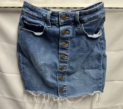Women's Guess Denim Button Up Skirt Size Small Fits 1 or 25/26/27 - Image 1 of 4