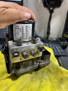 2013-2014 Ford Explorer ABS Anti Lock Brake Actuator Pump w/o Adaptive Cruise - Foto 1 di 2