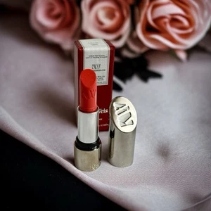 Kjaer Weis Lippenstift nachfüllbar Bio LipColor LOVE volle Größe Lip Rouge 0,15 fl - Bild 1 von 4