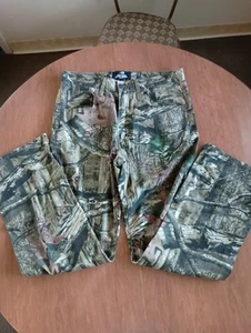 Mossy Oak Break Up Infinity Men's Camo Hunting Fishing Pants Size 32/32 - Picture 1 of 19
