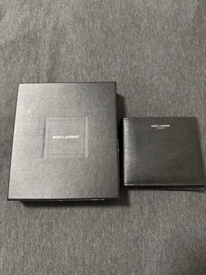 NIB YVES SAINT LAURENT/ YSL leather bifold WALLET w/ dust bag Made in ITALY - Image 1 of 4