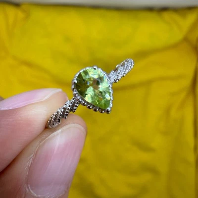 925 Sterling Silver Ring 6x4mm Teardrop Natural Peridot Gemstone Zircon Gift NEW - Image 1 of 4