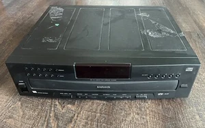 Magnavox CDC-745 Five Disc  CD Player  with remote. PARTS(Doesn't turn on) - Picture 1 of 4