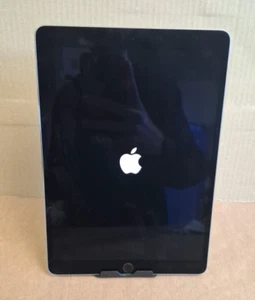 Apple iPad Pro 10.5" 1st Gen (A1701)256GB - Space Grey, WiFi -STUCK IN BOOT MODE - Picture 1 of 8