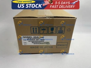 HAAS AC Servo Motor YASKAWA SGMG-09A2AB - Picture 1 of 5