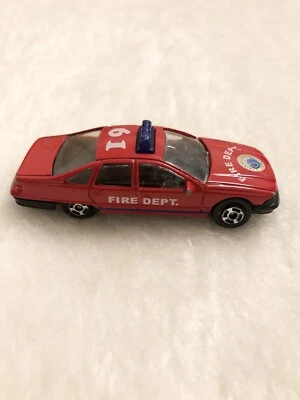 Welly Fire Dept 19 modelo diecast coche de juguete departamento de bomberos vehículo de emergencia 3"" Foto 1 de 4
