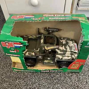 Hasbro G.I. 2003 Camión de asalto de bomberos Joe vs. Cobra dividido en caja - Imagen 1 de 11