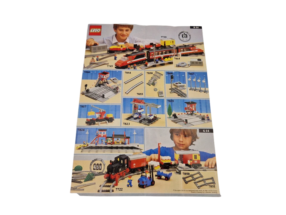 Lego® TRENO Ferrovia 12V Opuscolo informativo 1986 istruzioni per il montaggio   - Immagine 1 di 1
