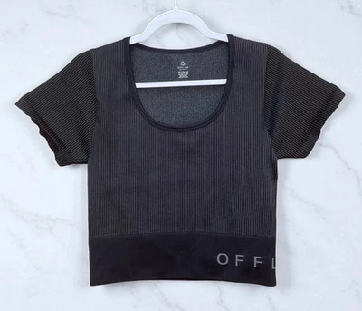 Camisa de compresión XXL Offline by Aerie para mujer negra recortada elástica acanalada tejida Foto 1 de 4