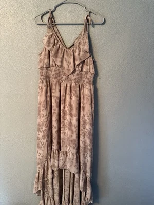 Vestido feminino Guess leopardo, tamanho GG - Imagem 1 de 3