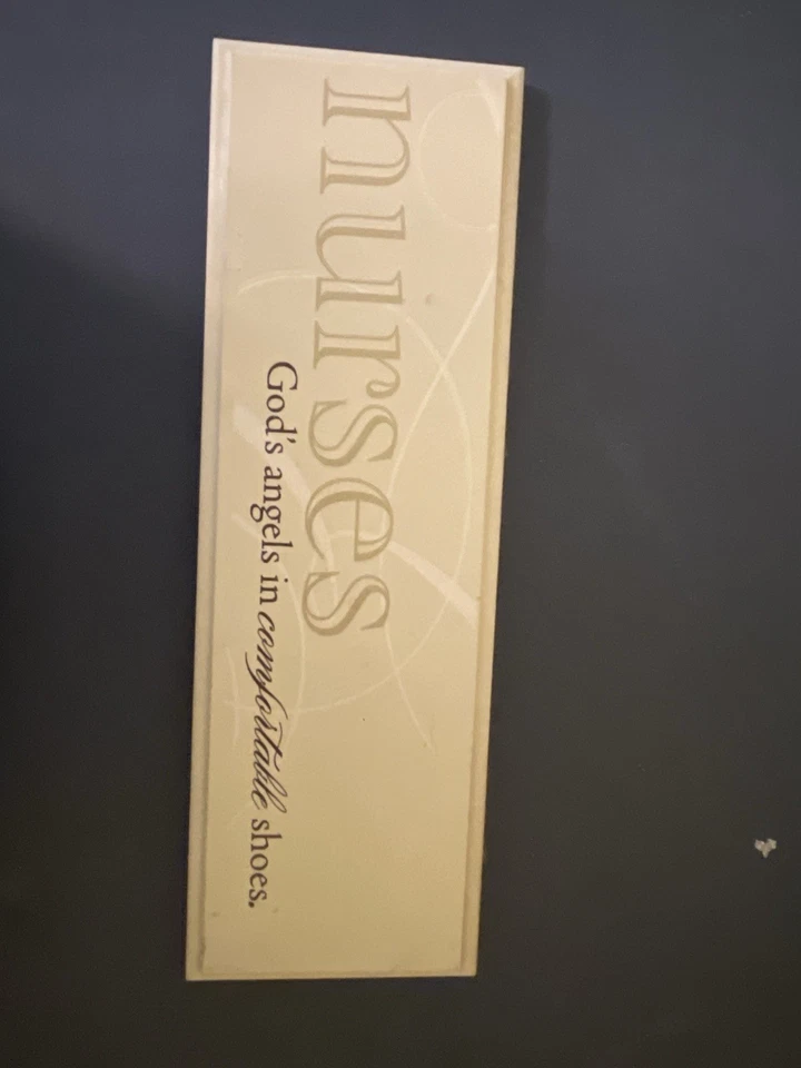 Placa de enfermera Danielson Designs VP323 Foto 1 de 4