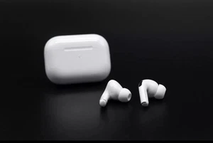 Apple AirPods Pro 2nd Generation - Picture 1 of 2