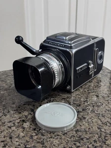 Hasselblad 500C/M CM 6x6 Filmkamera C 80 mm Objektiv A12 II Rückseite – US-Verkäufer! - Bild 1 von 18