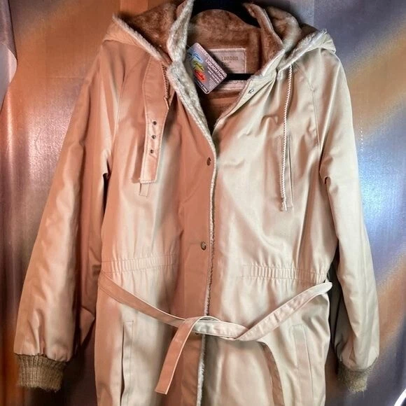 Forro de lana de oveja sintética niebla London años 70 con capucha y cinturón. Talla m. 42” pecho Foto 1 de 4