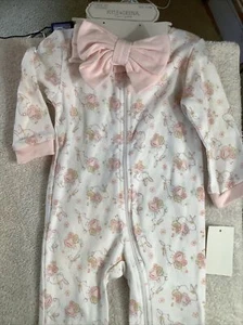 BABY GIRLS KYLE & DEENA 2 PC FOOTED COVERALLW/ BUNNIES & HEADBAND 6-9 MO NWT - Picture 1 of 3