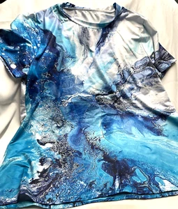 LOT 3932- Women's Blue Marbled Tee- Size 2XL (23" pit to pit) - Picture 1 of 3