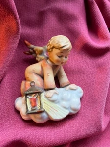 Goebel/M. Hummel #310 'Angel on Cloud with Lantern' Wall Plaque - Picture 1 of 7