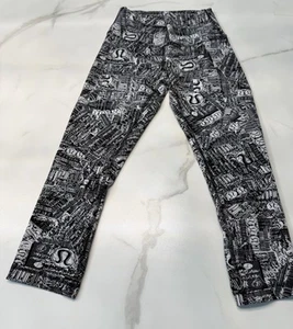 Lululemon Leggins Cropped Leggings Size 6 " Lululemon Bag Pattern" - Picture 1 of 4