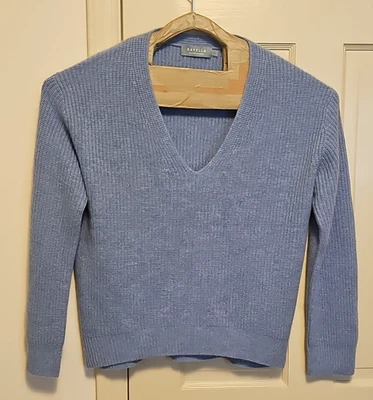 RAVELLA 100% PURE CASHMERE V NECK PULLOVER SWEATER BLUE HEATHER FISHERMAN SZ M - Image 1 of 4